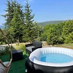 L'olivada, D'exception Villa