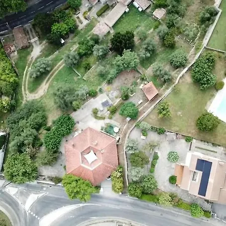 Villa L'olivada, D'exception