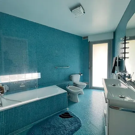 L'olivada, D'exception Villa